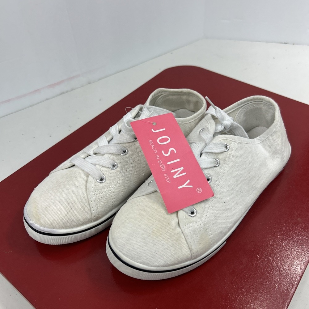 White Canvas Sneakers US 5 Lace‎ Up Shoes Classic Preppy